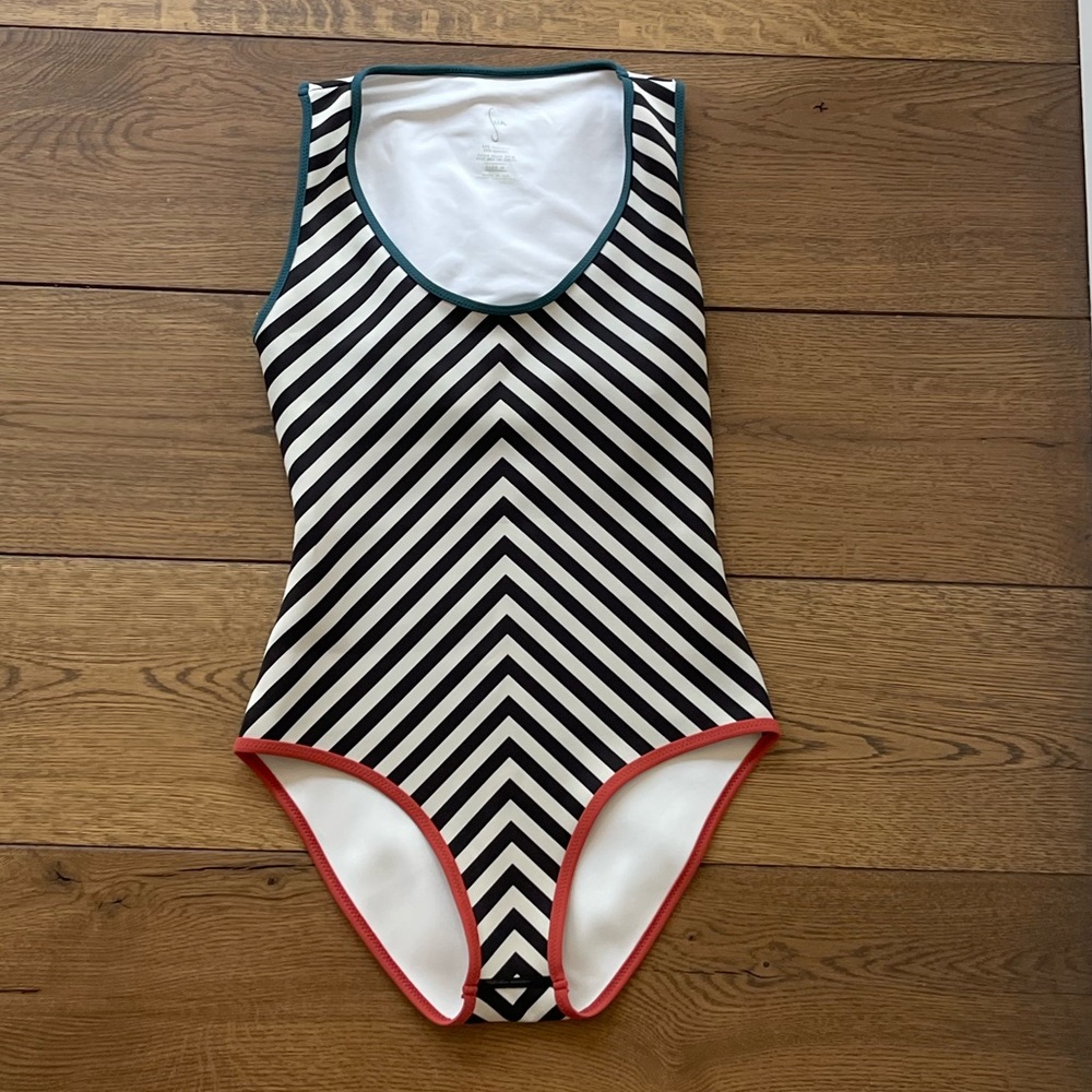 Seea bathing suit- LIKE NEW.